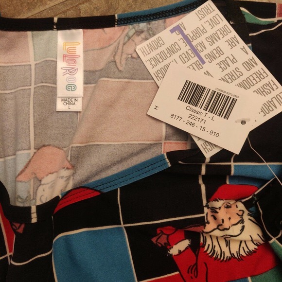 LulaRoe NEW Women's Classic T-shirt Size L Short Sleeve Santa Grid Pattern - Picture 3 of 6